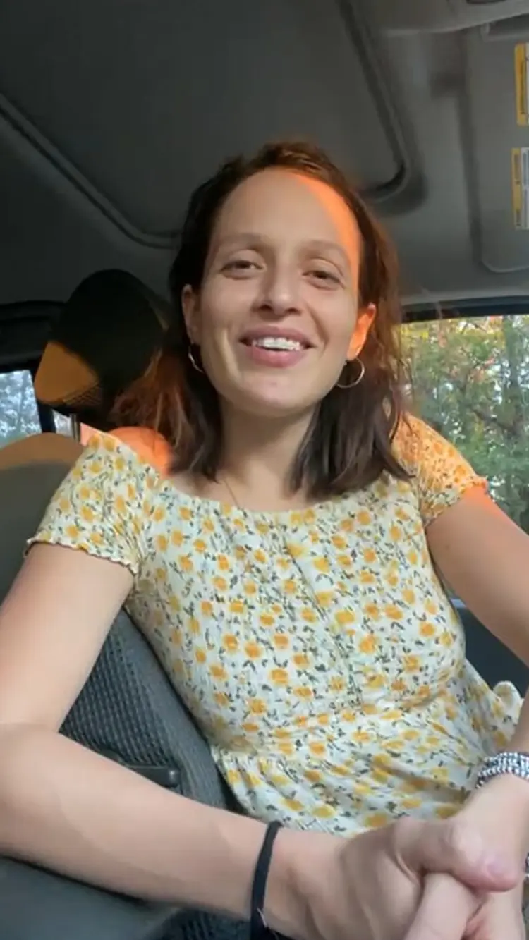 Thumbnail de Romina, al hacer clic se podrá acceder a su video testimonial